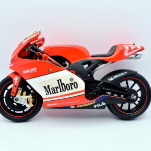 Modellino moto scala 1:12 ducati desmosedici GP3 modellismo motorcycle bike
