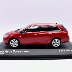Modellino auto scala 1:43 opel astra sportstourer minichamps diecast modellismo da collezione