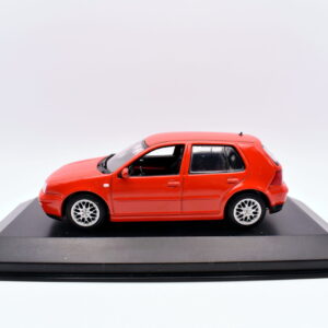 Modellino auto scala 1:43 VW golf IV saloon minichamps diecast modellismo da collezione