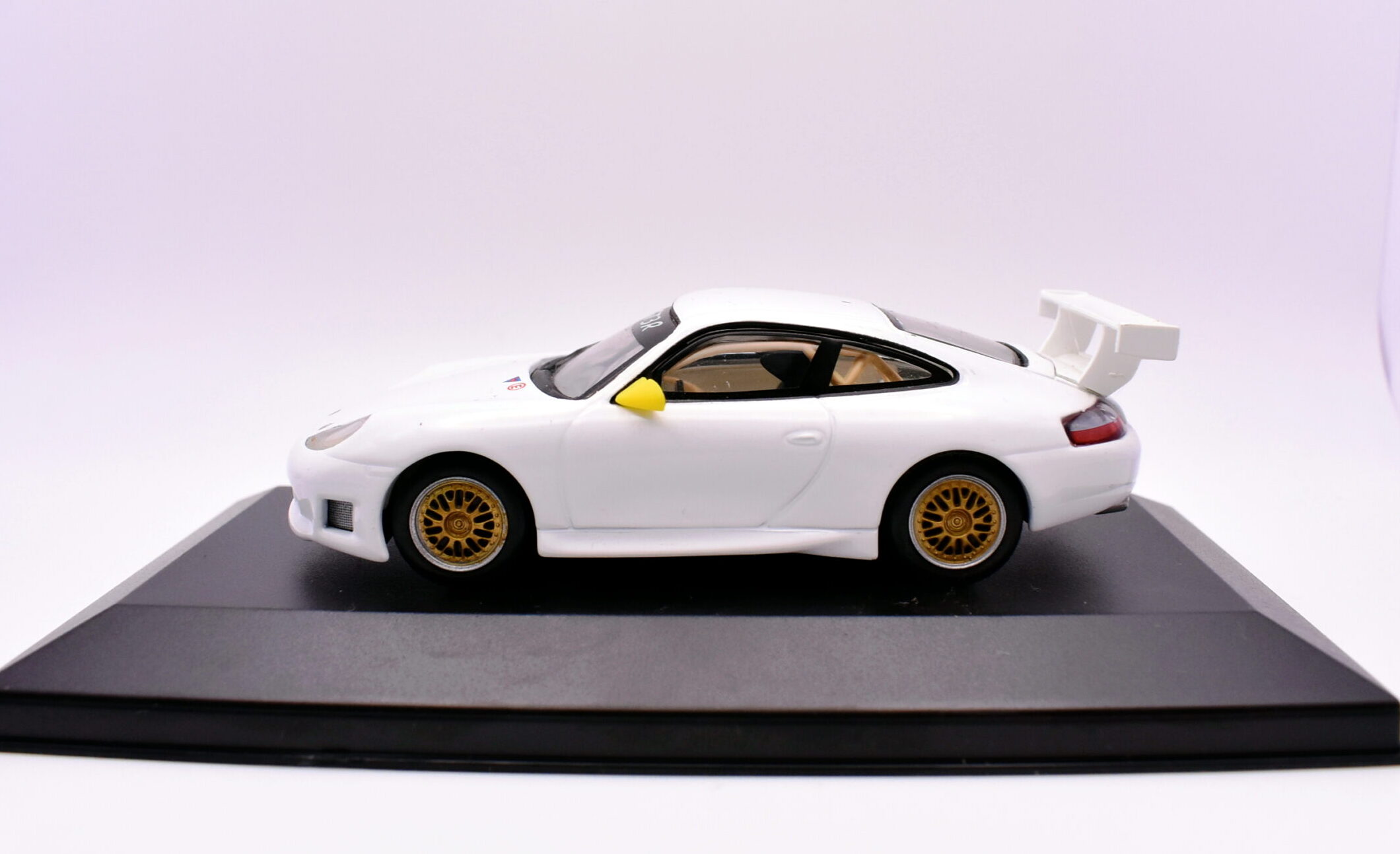 Modellino auto porsche 911 gt3 R racing scala 1:43 diecast modellismo