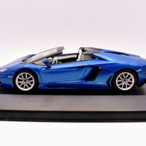Modellino auto lamborghini aventador LP 700-4 scala 1:43 diecast modellismo statico