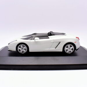 Modellino auto lamborghini concept s scala 1:43 diecast modellismo statico