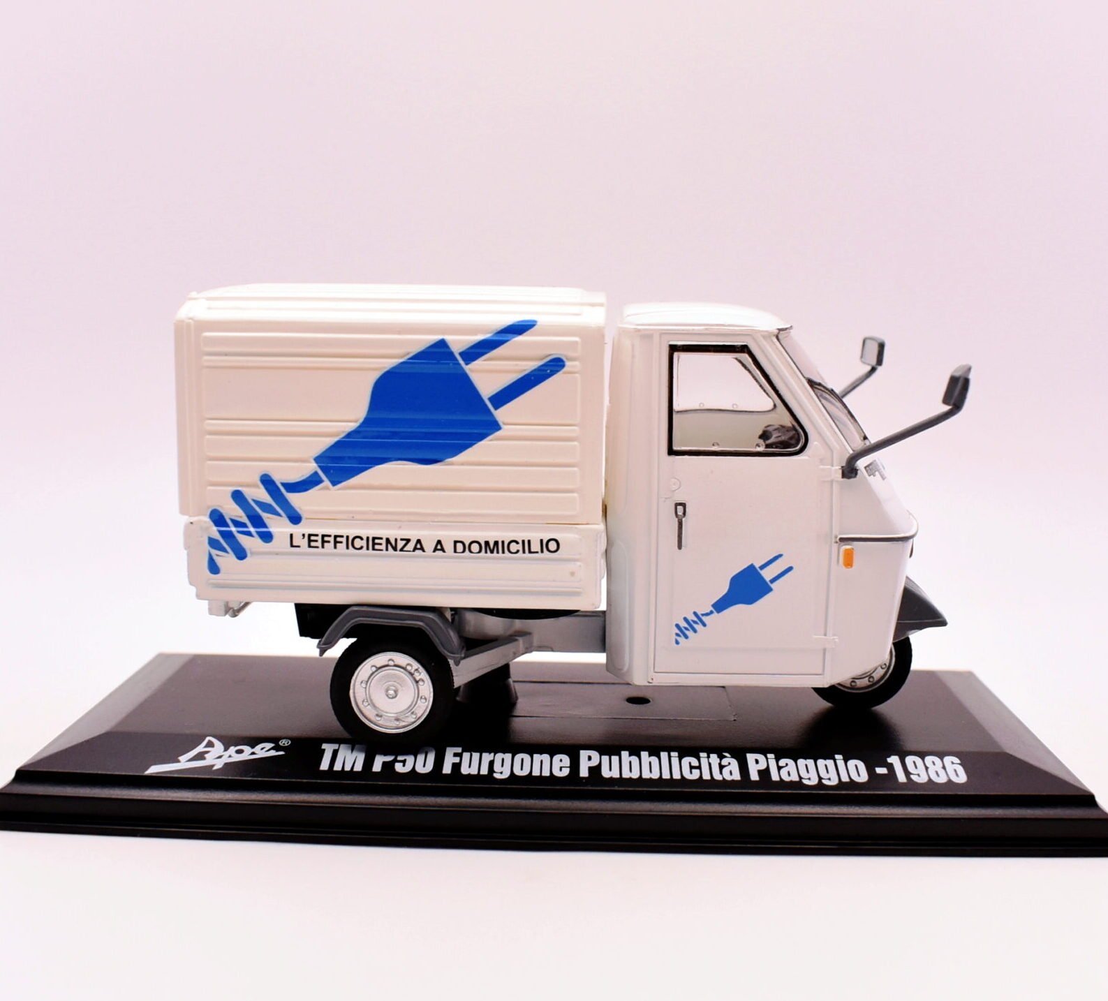 modellino Ape TM P50 furgone pubblicità piaggio Scala 1:32 diecast modellismo da collezione edicola
