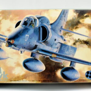 Modellino model kit montaggio aereo A-4M SKYHAWK fujimi scala 1:72 modellismo