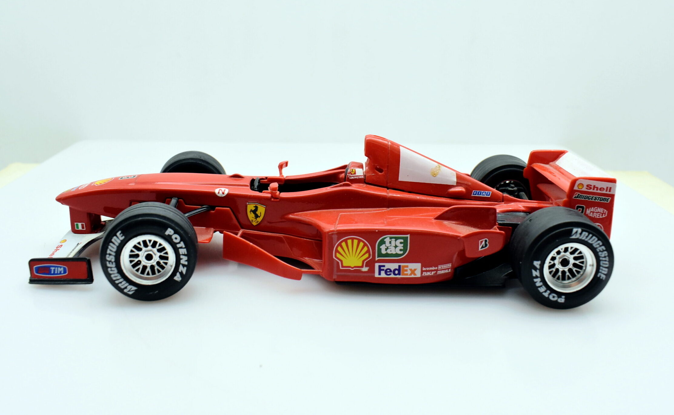 Modellini auto FORMULA 1 scala 1:24 Ferrari F300 Burago