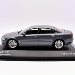 Modellino auto scala 1:43 audi A8 minichamps diecast modellismo da collezione