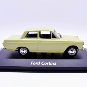 Modellino auto scala 1:43 ford cortina maxichamps diecast modellismo da collezione
