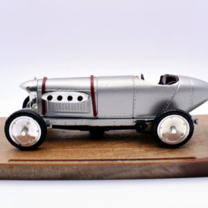 Modellino auto scala 1:43 mercedes blitzen rekord Brumm diecast modellismo statico