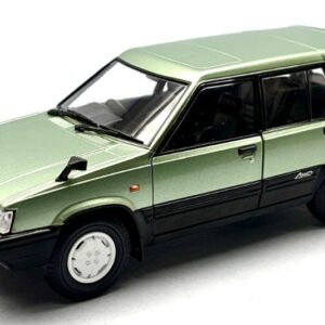 Modellino auto scala 1:24 TOYOTA TERCEL1982 diecast modellismo statico