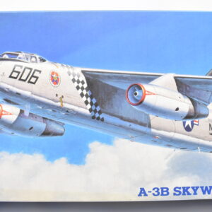 Modellino aereo militari model kit montaggio A-3 SKY WARRIOR hasegawa scala 1:72 modellismo