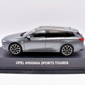 Modellino auto scala 1:43 opel insignia sports tourer diecast modellismo statico