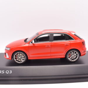 Modellino auto scala 1:43 Audi RS Q3 diecast modellismo statico collezione
