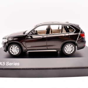 Modellino auto scala 1:43 bmw X5 series modellismo da collezione
