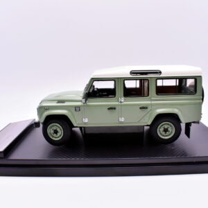 Modellino auto scala 1:43 land rover defender 110 almost real diecast modellismo statico