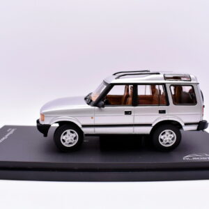 Modellino auto scala 1:43 land rover discovery I almost real diecast modellismo statico