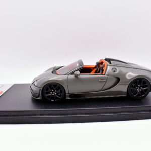 Modellino auto scala 1:43 bugatti vitessse Looksmart modellismo statico