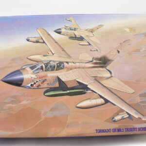 Modellini aerei militari model kit montaggio TORNADO GR MK.1 DESERT SCHEME hasegawa scala 1:72 modellismo