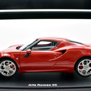 Modellino auto art 1:18 alfa romeo 4c autoart modellismo statico diecast
