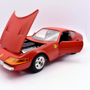 Modellino auto scala 1:24 Ferrari 365 gtb/4 daytona majorette modellismo statico da collezione