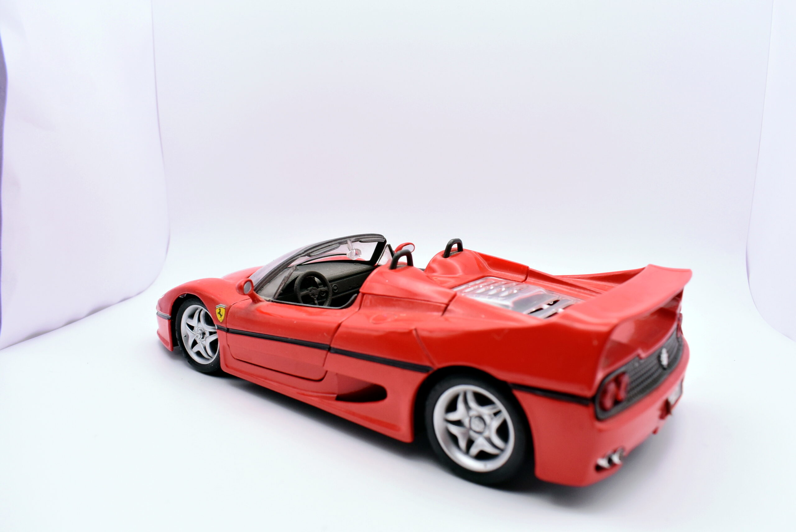 Modellino auto scala 1:24 Ferrari F50 maisto modellismo statico da collezione - Image 3
