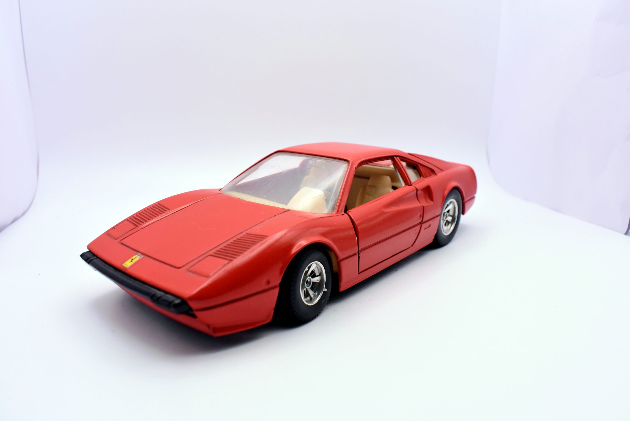 Modellino auto scala 1:24 Ferrari 308 gtb Burago modellismo statico da collezione - Image 3