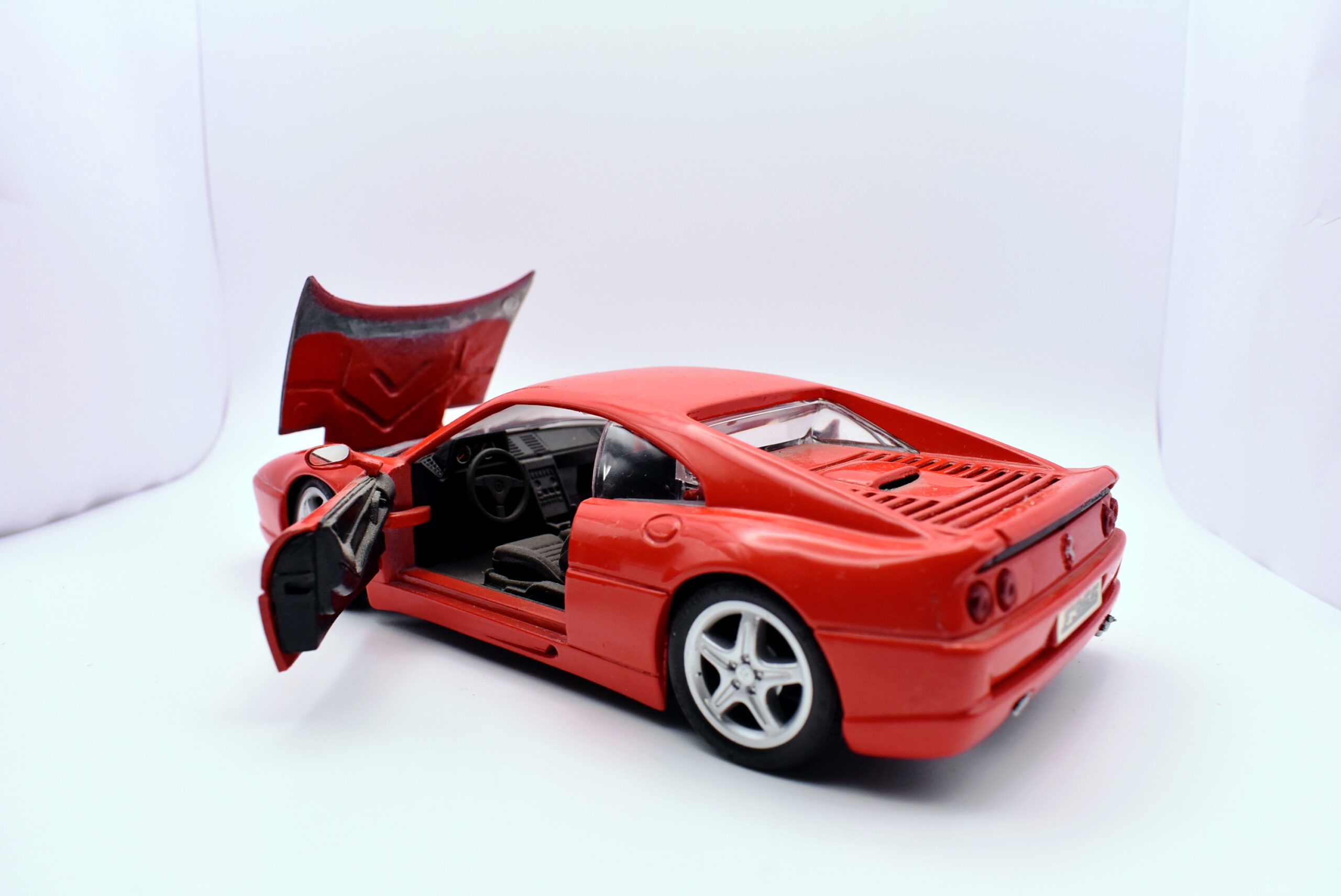 Modellino auto scala 1:24 Ferrari F355 berlinetta maisto modellismo statico da collezione - Image 2