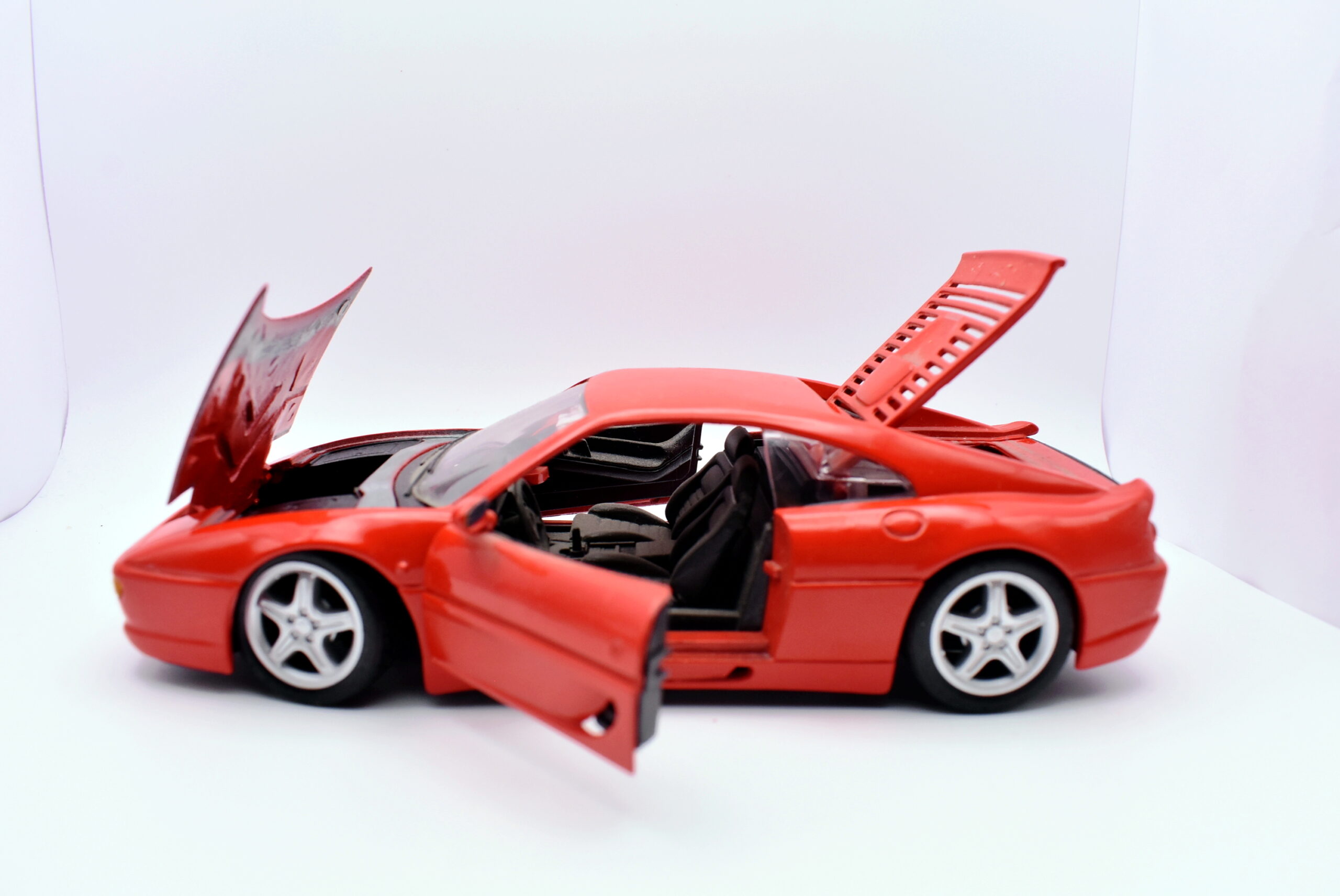 Modellino auto scala 1:24 Ferrari F355 berlinetta maisto modellismo statico da collezione - Image 4