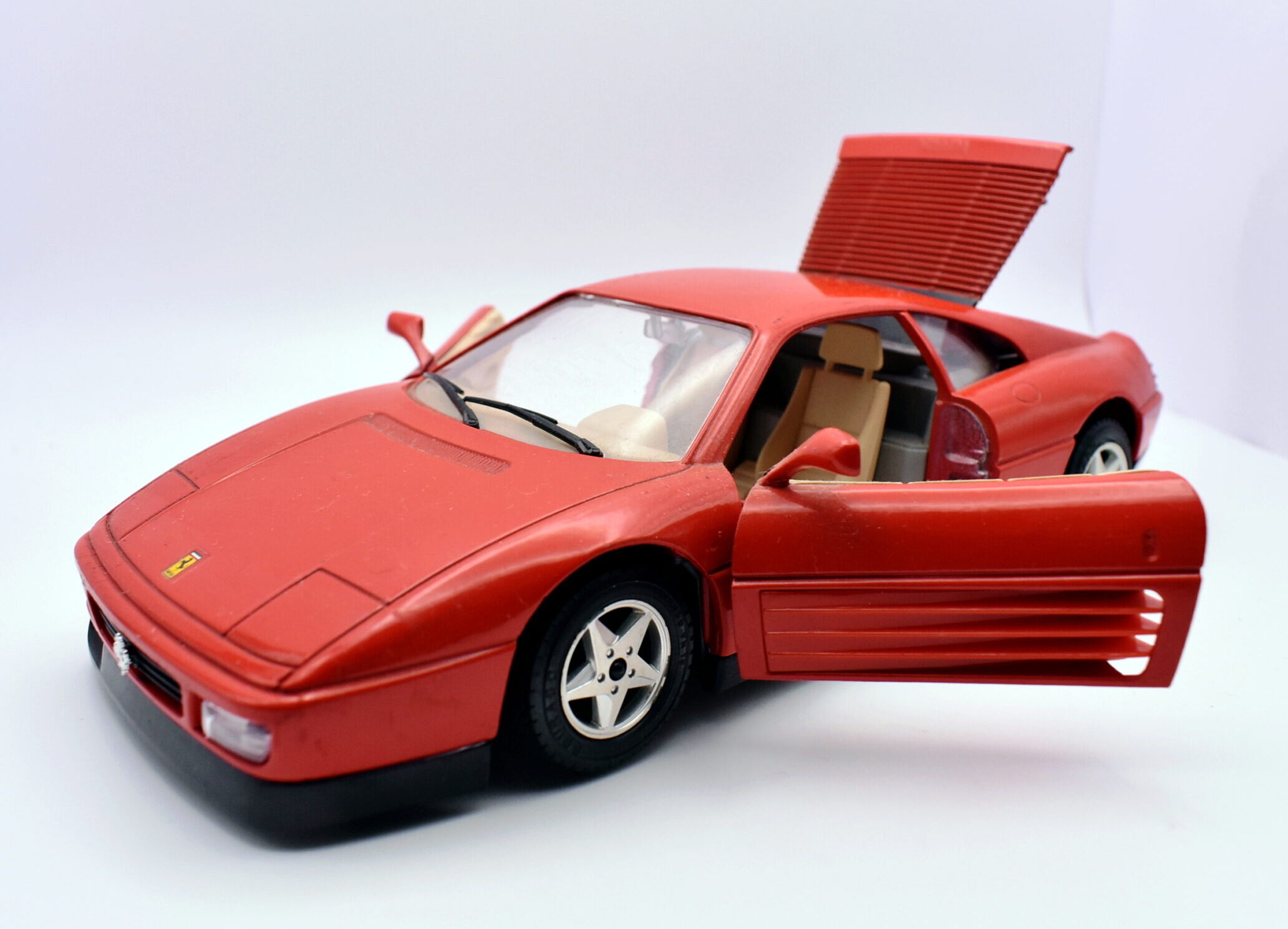 Modellino auto scala 1:24 Ferrari 348 tb Burago modellismo statico da collezione