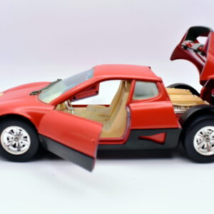 Modellino auto scala 1:24 Ferrari BB 512 Burago modellismo statico da collezione