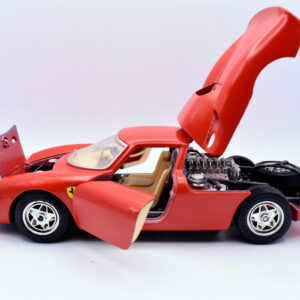 Modellino auto scala 1:24 Ferrari 250 le mans Burago modellismo statico da collezione