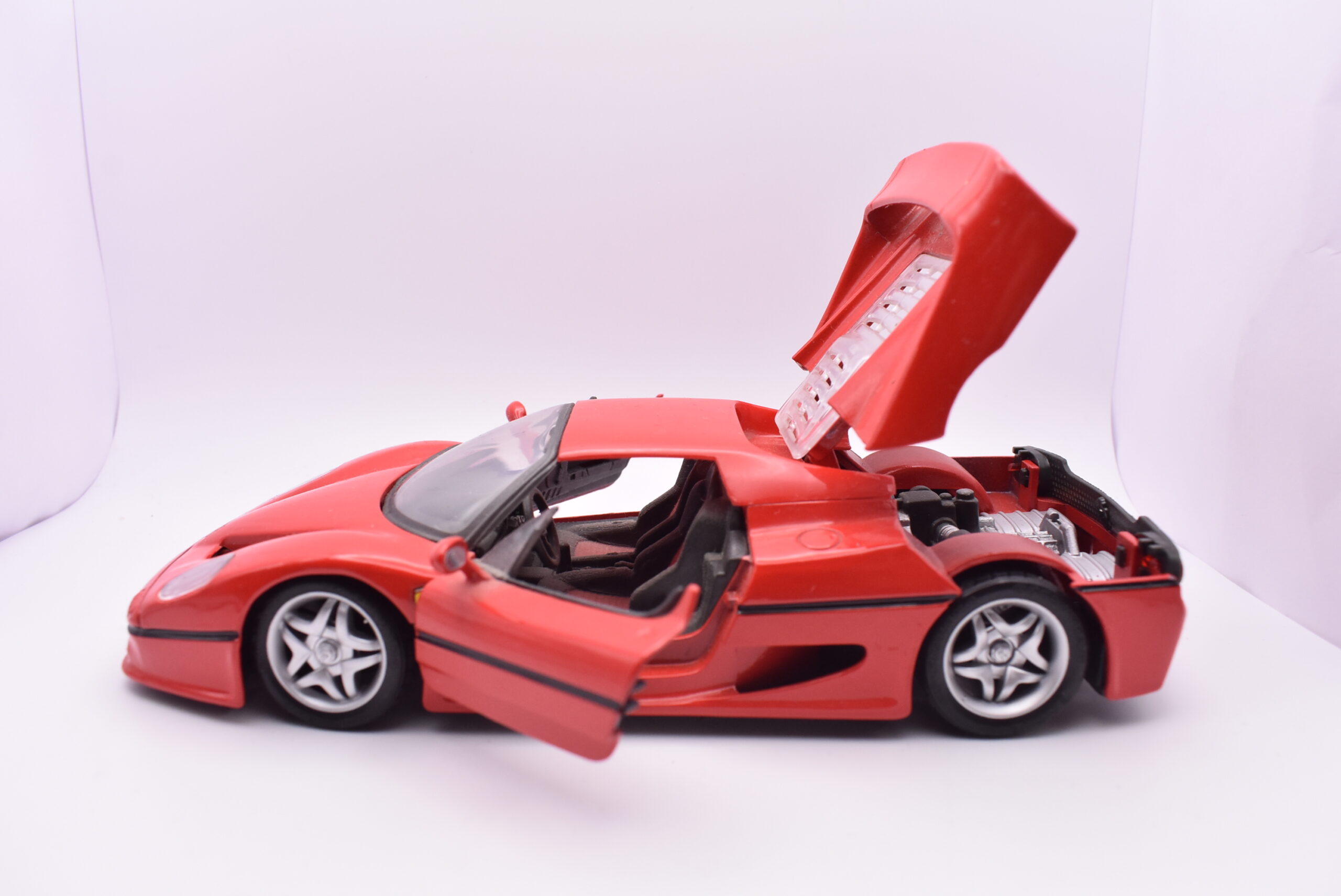 Modellino auto scala 1:24 Ferrari F50 maisto modellismo statico da collezione