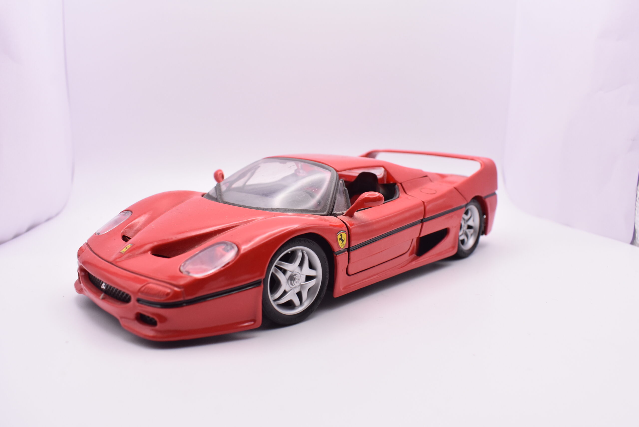 Modellino auto scala 1:24 Ferrari F50 maisto modellismo statico da collezione - Image 3