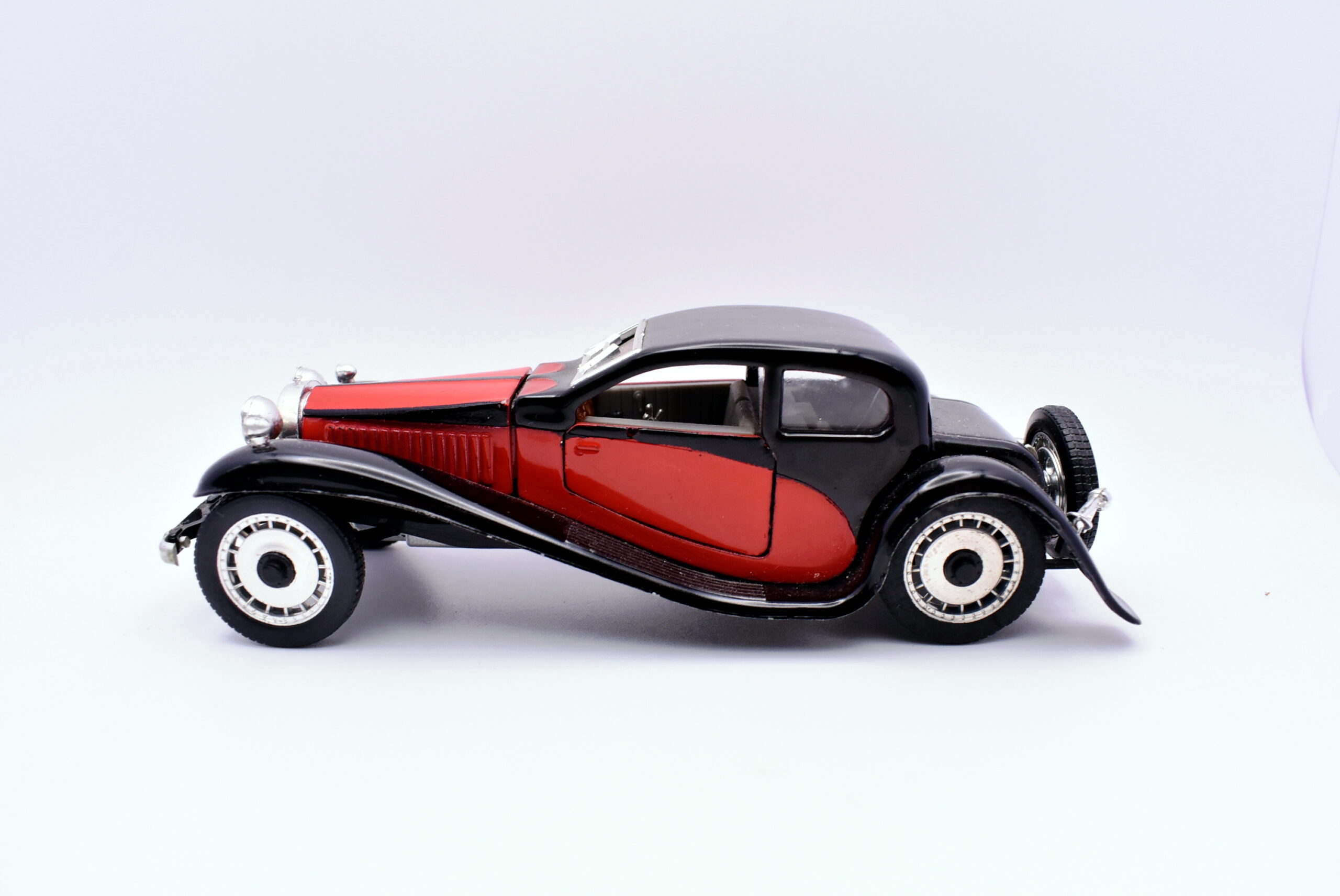 Modellino auto scala 1:43 bugatti t50 Rio diecast modellismo statico usati - Image 2