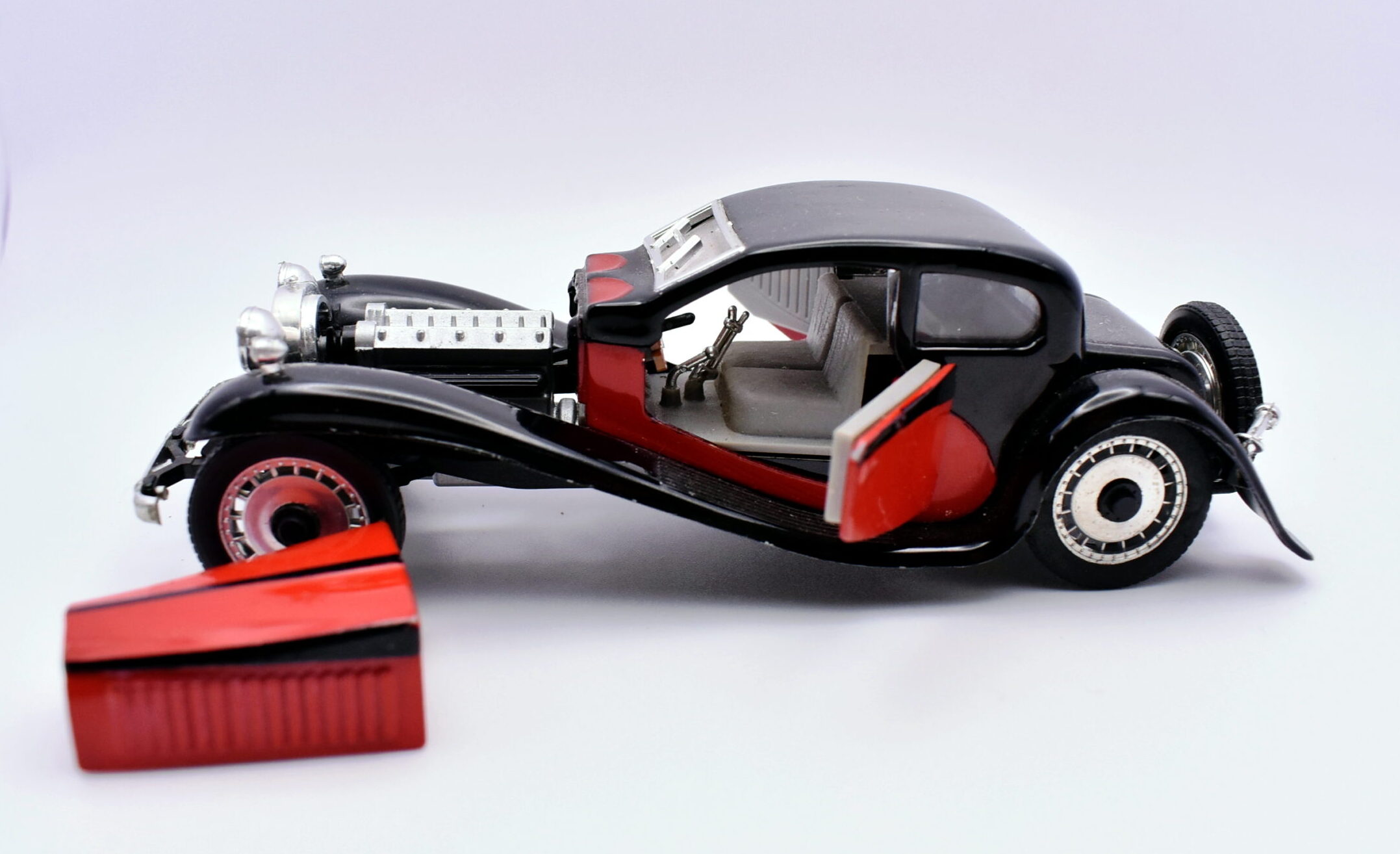 Modellino auto scala 1:43 bugatti t50 Rio diecast modellismo statico usati