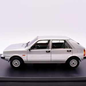 Modellino auto scala 1:43 saab lancia 600 gls diecast modellismo da collezione