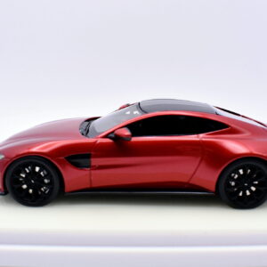 Modellino auto scala 1:43 aston martin vantage TSM modellismo statico