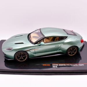 Modellino auto scala 1:43 aston martin V12 diecast modellismo ixo