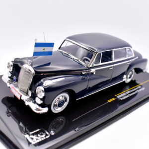 Modellino auto scala 1:43 mercedes 3000 limousine diecast modellismo ixo