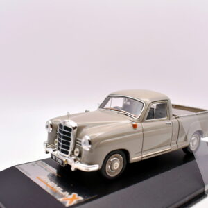 Modellino auto scala 1:43 mercedes benz 180 D bakkie diecast modellismo ixo