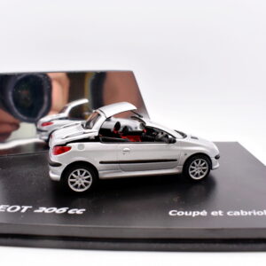 Modellino auto scala 1:43 peugeot 206cc diecast modellismo collezione Norev