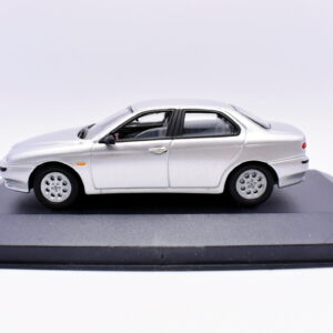Modellino auto scala 1:43 alfa romeo 156 solido diecast modellismo statico