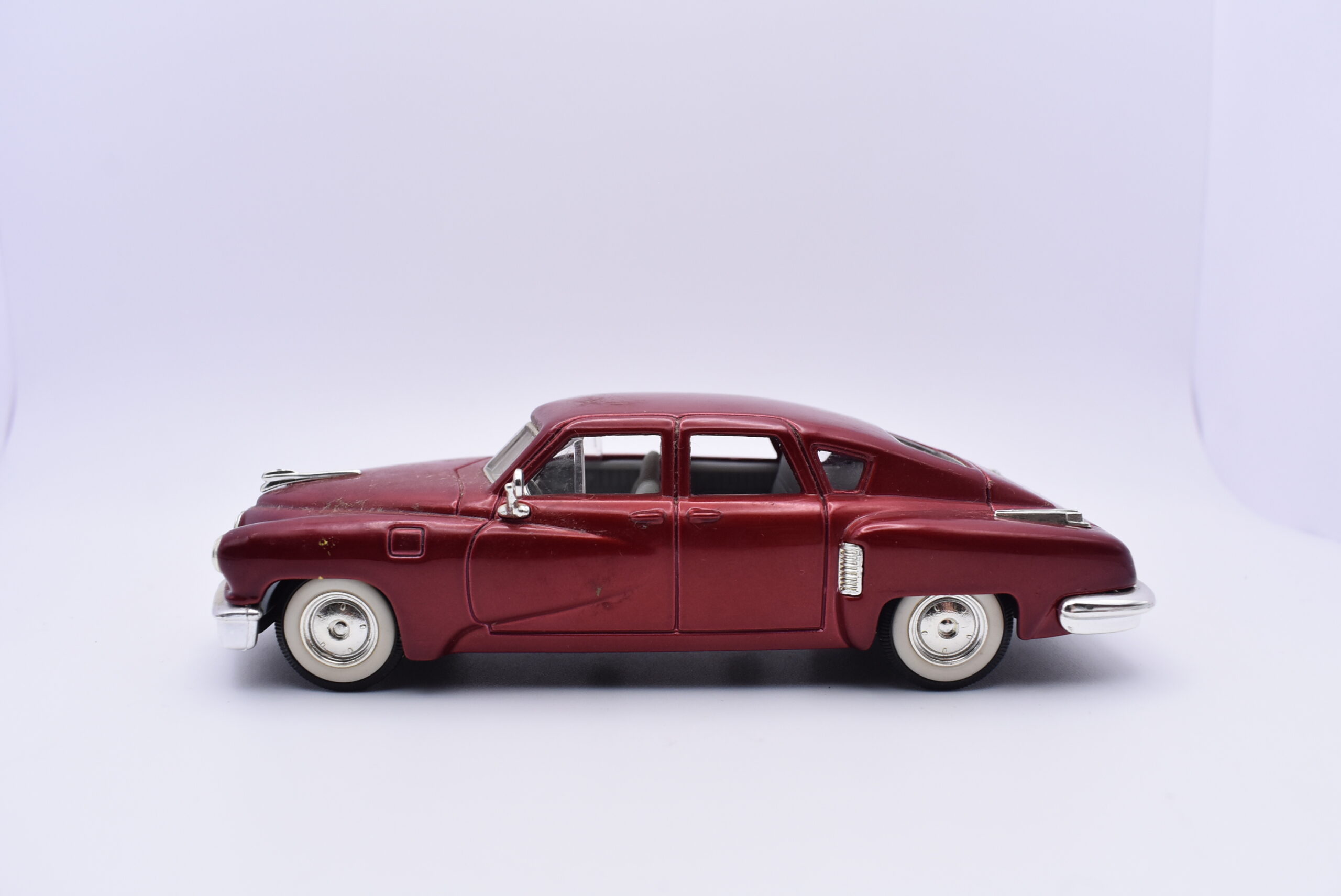 Modellino auto scala 1:43 tucker 1948 road signature diecast modellismo statico