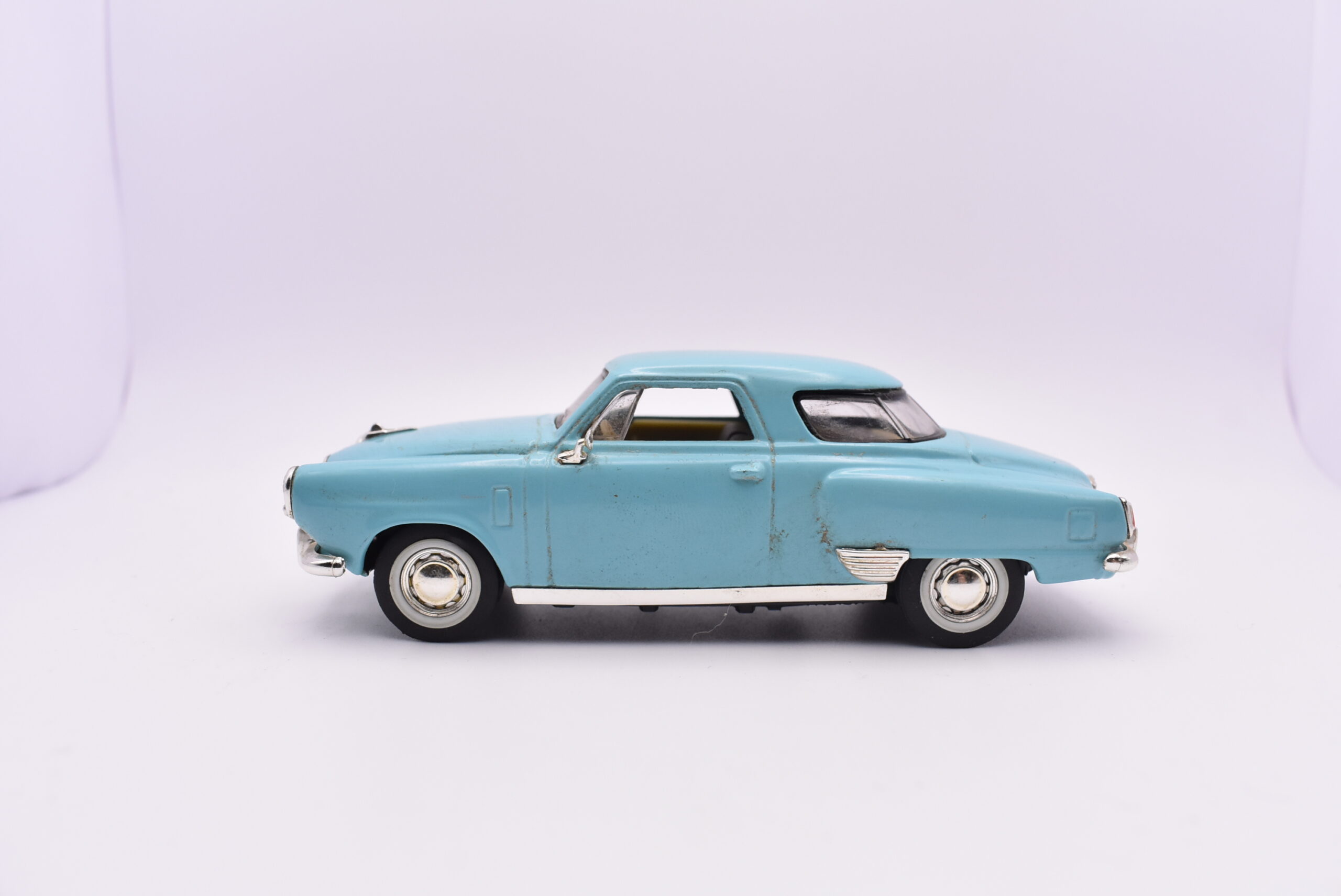 Modellino auto scala 1:43 studebaker champion road signature diecast modellismo statico