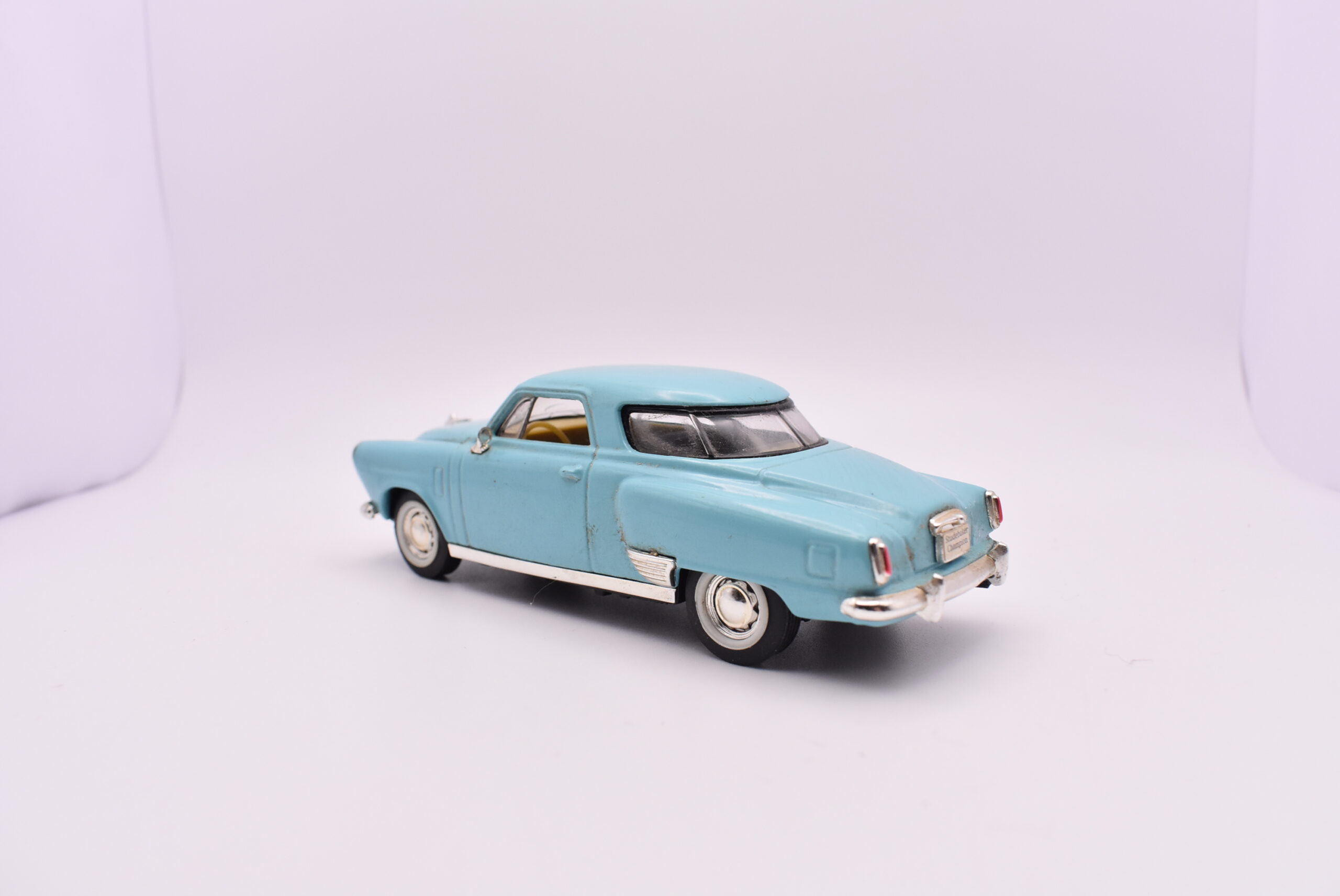 Modellino auto scala 1:43 studebaker champion road signature diecast modellismo statico - Image 3