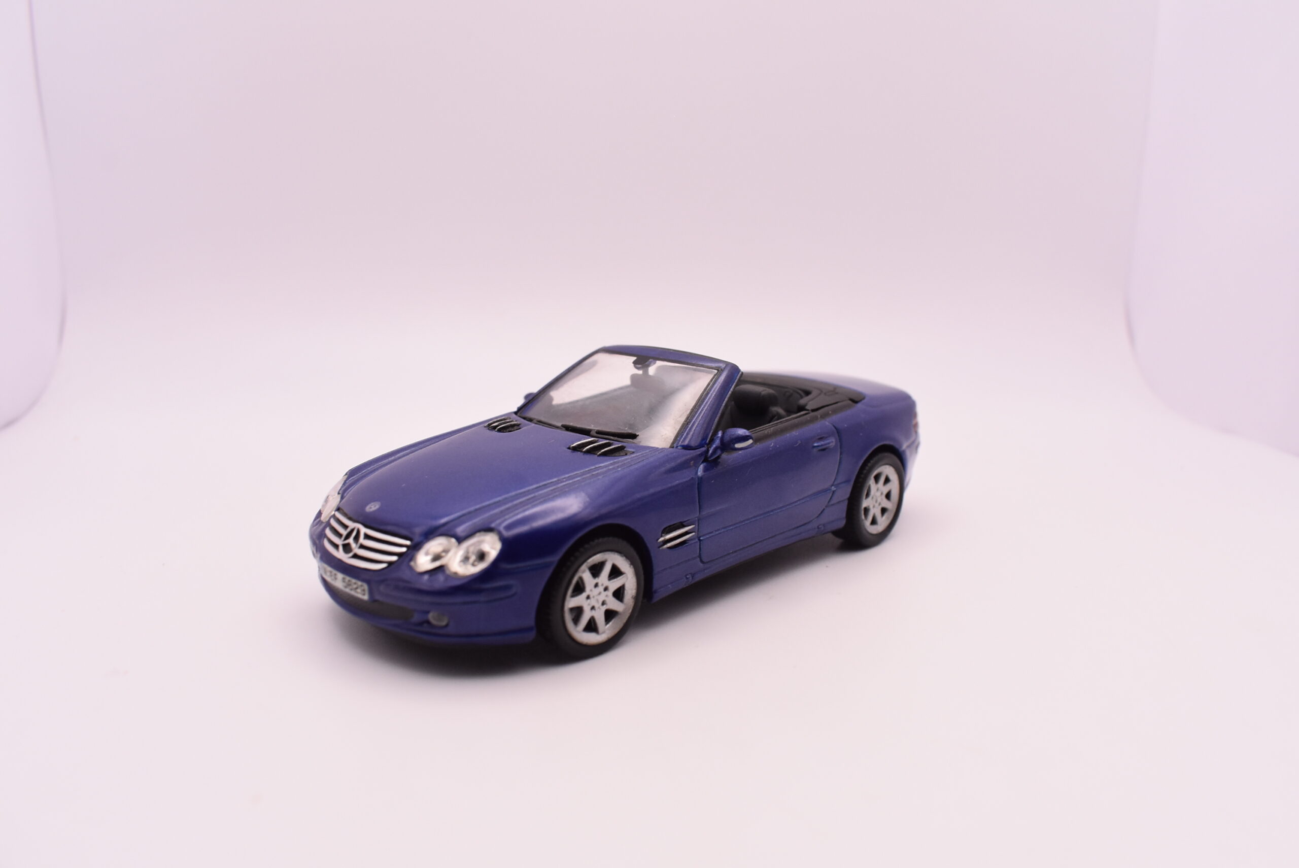 Modellino auto scala 1:43 mercedes benz sl600 diecast modellismo statico - Image 2