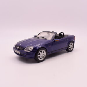 Modellino auto scala 1:43 mercedes benz slk 320 diecast modellismo statico
