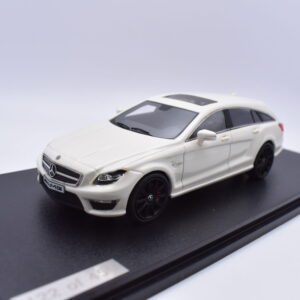 Modellino auto 1:43 AMG CLS63 shooting brake S-model GLM collezione modellismo statico