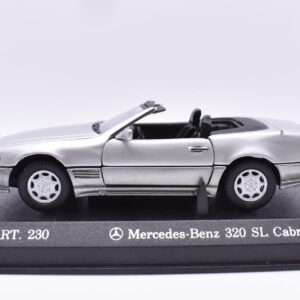 Modellino auto scala 1:43 mercedes benz 320 SL cabrio modellismo statico