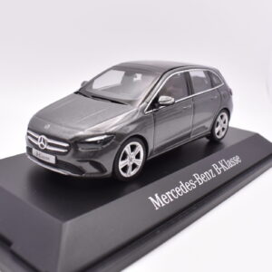 Modellino auto mercedes benz B Klasse scala 1:43 diecast modellismo statico