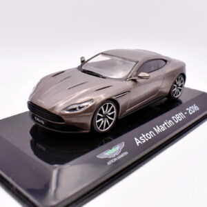 Modellino auto scala 1:43 aston martin DB11 diecast modellismo statico